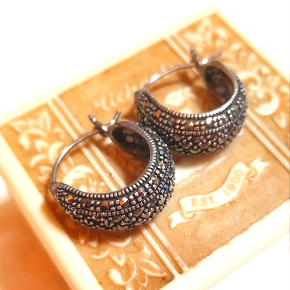 Vintage Sterling Marcasite Huggy Earrings - Picture 8 of 8